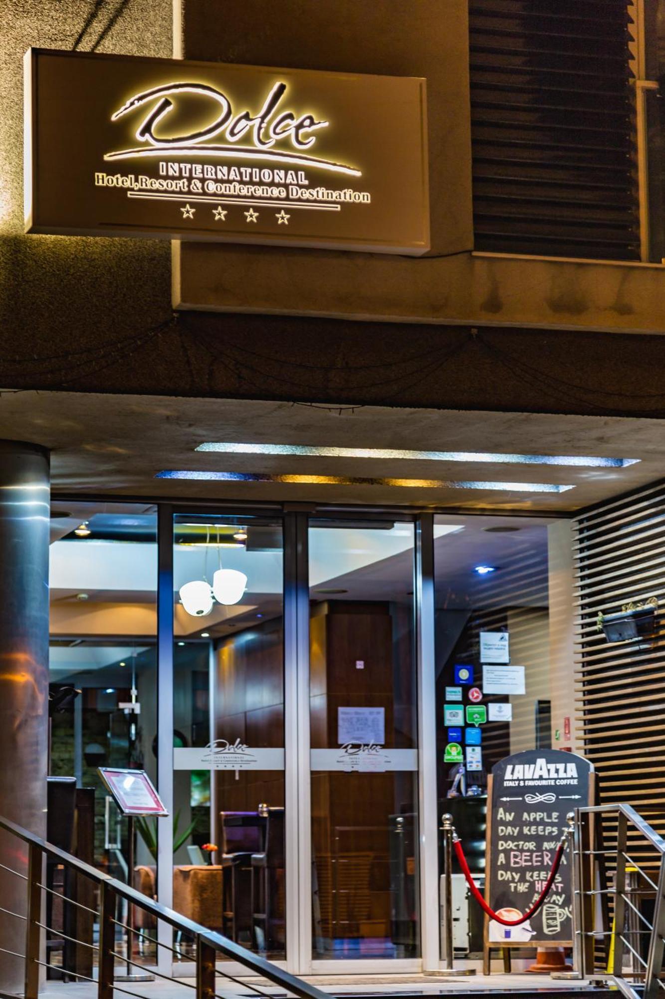 Hotel Dolce International Skopje Luaran gambar