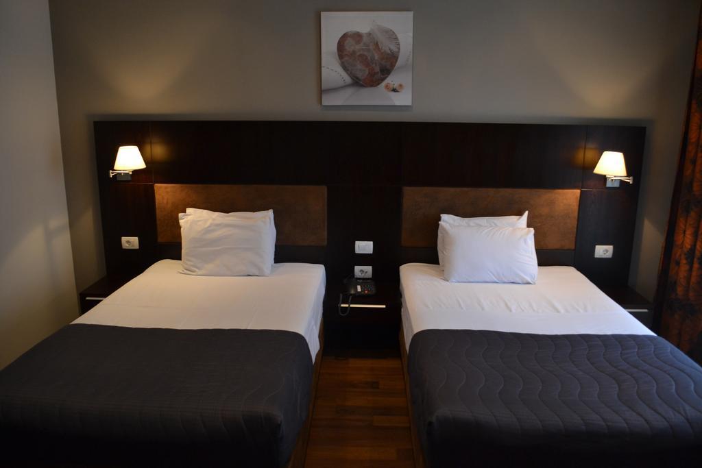 Hotel Dolce International Skopje Luaran gambar