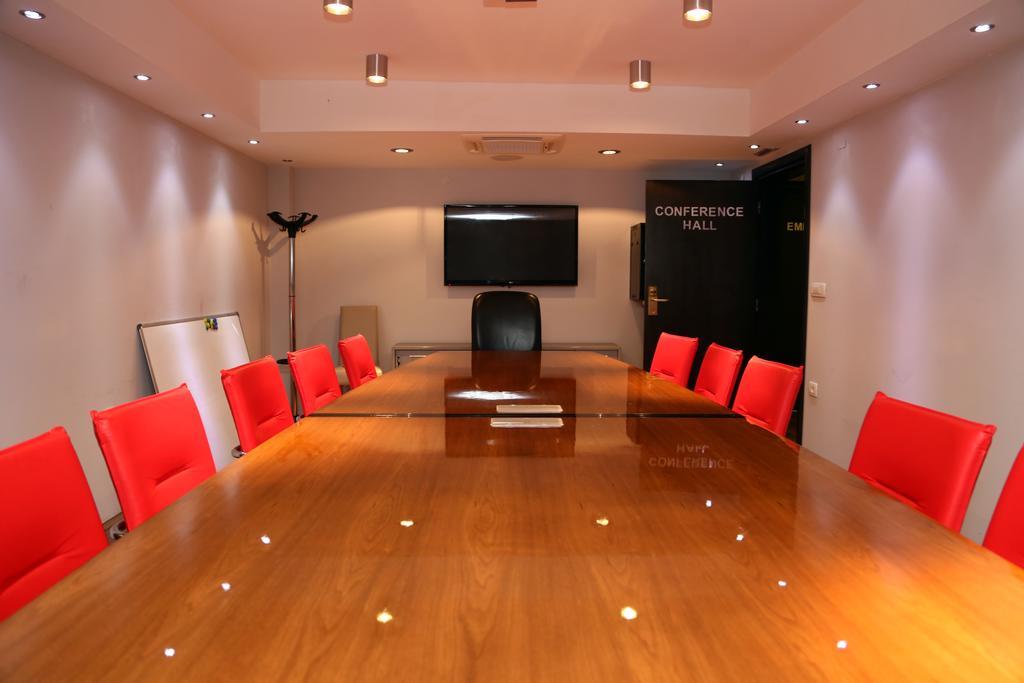 Hotel Dolce International Skopje Luaran gambar