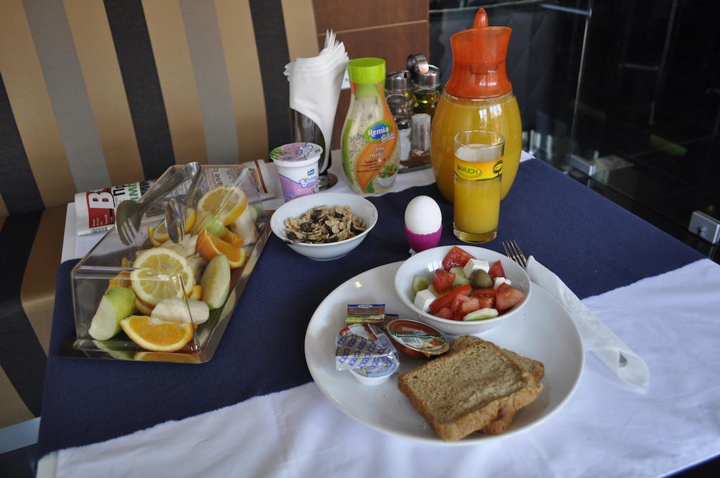 Hotel Dolce International Skopje Luaran gambar